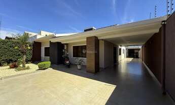 Imagem 3: À VENDA - ÓTIMA CASA COM PISCINA NA REGIÃO DO COLÉGIO SÃO JOSÉ EM APUCARANA