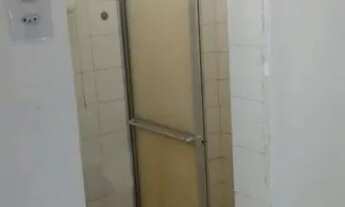 Imagem 5: Tipo Kitnet, na Av. Centenário, 1 Suíte Mobiliada e Área de Serviço, 12 m²