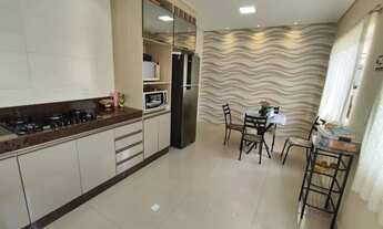 Imagem: Casa a venda no bairro Carijós !