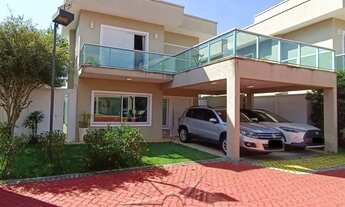 Imagem: Sobrado para venda tem 289 metros quadrados