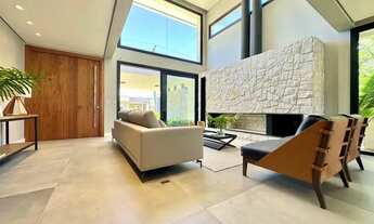 Imagem 4: Capão Ilhas Resort, casa com 4 suítes finamente decorada, com piscina e beira lago