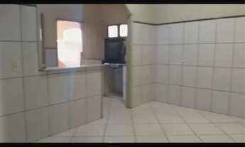 Imagem 2: Casa bem localizada