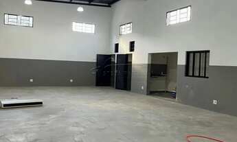 Imagem: Galpão de 180m² com 01 lavabo para locação