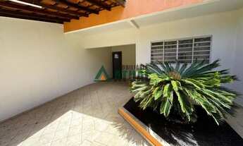 Imagem 2: Sobrado com 3 quartos sendo 01 suíte na região central de Londrina