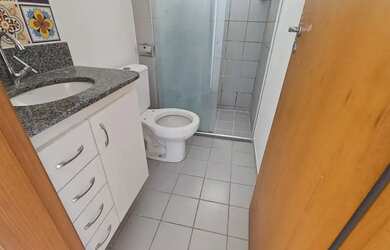 Imagem 6: Imóvel em Jardim Camburi com 2 quartos, sala, varanda, elevador, ventilação natural