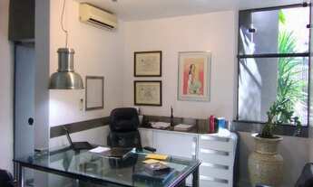 Imagem 2: Ponto comercial/Loja/Box para aluguel possui 290 metros quadrados com 8 quartos