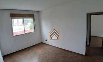 Imagem 3: Apartamento com 2 dormitórios de frente para Ipiranga com sol norte, desocupedo. Barbada!