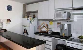 Imagem 7: Lindo sobrado com 3 dormitórios com piscina e 3 vagas em excelente estado para sua família