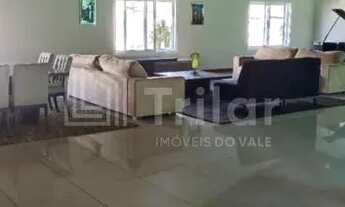 Imagem: Linda casa térrea em condomínio com 4