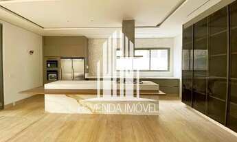 Imagem 5: Incrível mansão no Residencial 1, Alphaville, com 4 suítes e 8 vagas de garagem