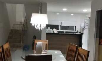 Imagem 4: Casa de condomínio sobrado para venda tem 253 metros quadrados com 4 quartos