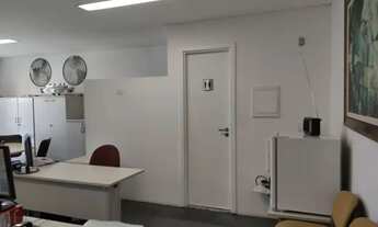 Imagem 3: Conjunto para locação com 42m2, 02 banheiros, 01 copa, ar condicionado, 01 vaga de garagem