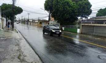 Imagem 2: Imóvel comercial para aluguel tem 120 metros quadrados com 1 quarto