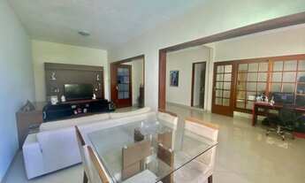 Imagem 4: Linda casa com piscina, churrasqueira, sauna, quintal c árvores frutíferas e espaço para