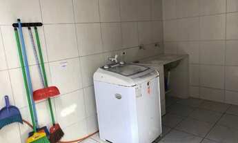 Imagem 2: Térrea para venda possui 97 metros quadrados com 3 quartos em Guilhermina - Praia Grande