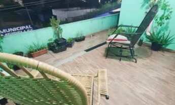 Imagem 2: Casa com ponto comercial à venda com 3 suítes e garagem - Petrópolis