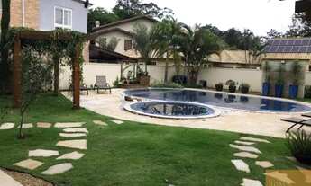 Imagem 2: Casa a venda 927 m² Área construída 4 Quartos 4 Suítes 4 Banheiros 4 Vagas Aldeia da Serra