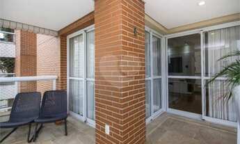 Imagem 5: Apartamento para aluguel e venda tem 195 metros quadrados com 4 quartos