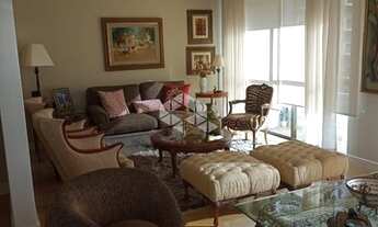 Imagem 2: Apartamento para venda tem 239 metros quadrados com 4 quartos em Centro - Florianópolis