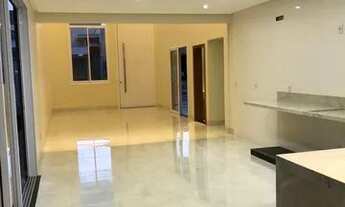 Imagem 3: Vendo casa Jardins Lisboa, 4 suítes plenas, área Gourmet, 4 vagas de garagem, nascente