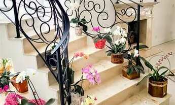 Imagem 7: Sobrado a venda com 3 Suítes semimobiliado na Região do Lago em Cascavel-PR