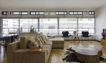 Imagem 2: Espaçoso apartamento integrante de edifício tradicional de Higienópolis