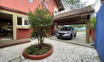 Imagem: Linda casa em condomínio