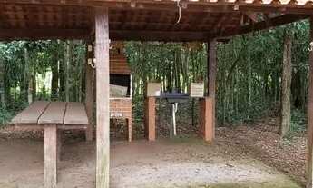 Imagem 5: Sítio de 2,00 hectares (20.000,00 m2), com área de lazer fechada, lago, fundos rio Tibagi