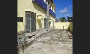 Imagem 2: Casa para aluguel possui 280 metros quadrados com 6 quartos em Cordeiro - Recife - Pernamb