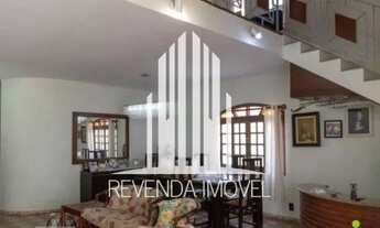 Imagem: IMPERDÍVEL À LOCAÇÃO DE 1 SOBRADO EM