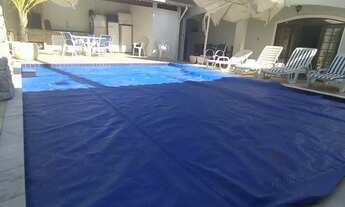 Imagem 4: Casa com piscina aquecida, pé na areia, salão de jogos, ar condicionado