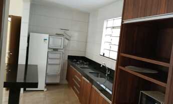 Imagem 2: Apartamento 2/4 mobiliado no setor Aeroporto próximo a praça do avião