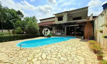 Imagem 3: Imóvel para venda possui 750 metros quadrados com 4 quartos