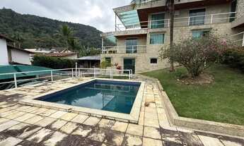 Imagem 2: Imóvel para venda tem 464 metros quadrados com 4 quartos em Piratininga - Niterói - RJ