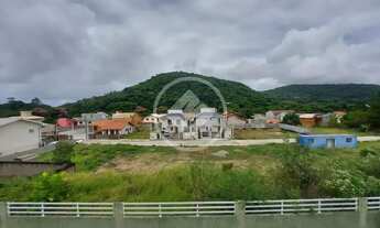 Imagem 4: CASA EM CONDOMÍNIO FECHADO NO RIO TAVARES COM VISTA PARA MORRO O LAMPIÃO codigo: 147527