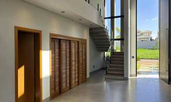 Imagem 4: Casa de condomínio para venda tem 270 metros quadrados com 4 quartos