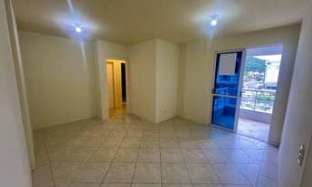 Imagem 2: Apartamento para Venda em Florianópolis, Trindade, 2 dormitórios, 1 suíte, 2 banheiros, 1