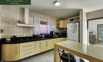 Imagem 4: Sobrado à venda em Joinville-SC, Iririú: 3 quartos, 1 suíte, sala, 4 banheiros, 2 vagas, 1