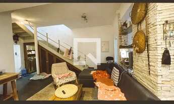 Imagem 2: Casa à Venda - Água Fria, 3 Quartos, 240 m2