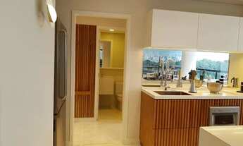 Imagem 7: Apartamento de 135 m² com 3 suites, 2 vagas - Terraço amplo com churrasqueira a carvão