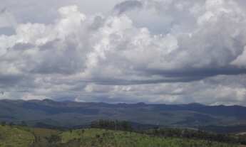 Imagem 2: Fazendinha de 20.000m² com uma linda vista para a Serra, Jaboticatubas(varias opções)