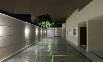 Imagem 2: Casa de condomínio para aluguel possui 70 metros quadrados com 2 quartos em Capim Macio