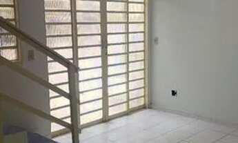 Imagem 4: Casa de fundo aluguel