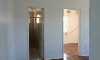 Imagem 2: Apartamento para aluguel tem 44 metros quadrados com 1 quarto em Passo da Areia - Porto Al