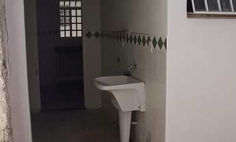 Imagem 5: Kitnet/ Casa- Próximo a Praça Brasil- Japão- Confiança- Botucatu - SP