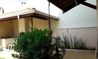 Imagem: Casa em condomínio no Residencial Paineiras