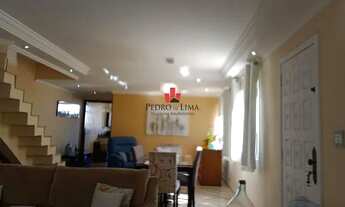 Imagem 2: Sobrado com 3 dormitórios, 1 suíte, corredor lateral e espaço gourmet na Penha