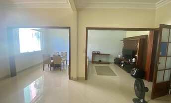 Imagem 3: Linda casa com piscina, churrasqueira, sauna, quintal c árvores frutíferas e espaço para