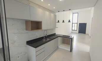 Imagem: Casa Térrea no Condomínio Villaggio Ipanema