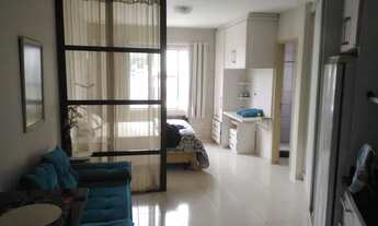 Imagem 4: Studio completamente mobiliado frente de UFSC